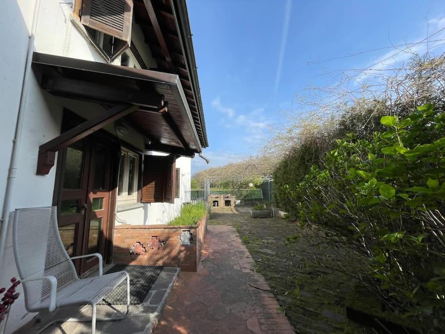 Musicians Mansion Loft Apartment Fino Mornasco Bagian luar foto